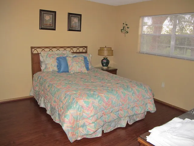 Heart of Naples-Prime location at reasonable price photo 7