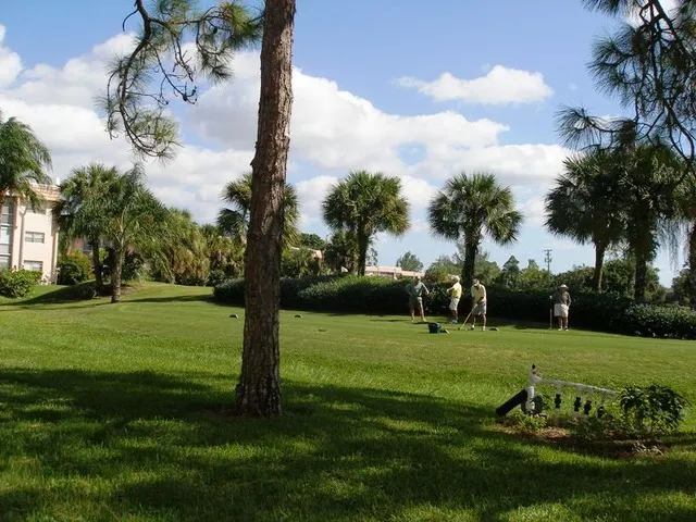 Heart of Naples-Prime location at reasonable price photo 14