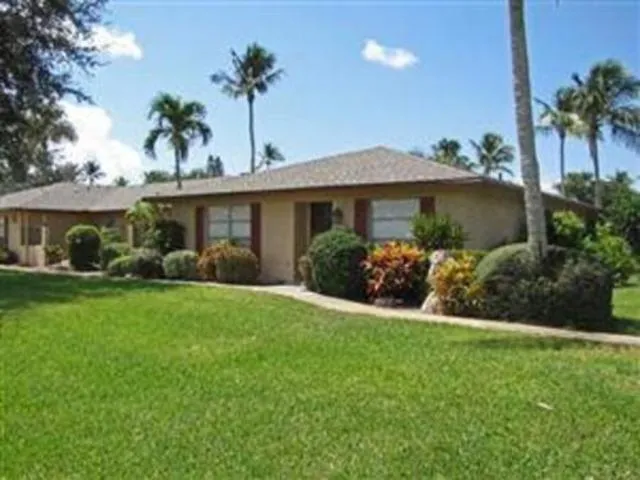 2BDRM Modern Villa in Naples Glades Golf Club photo 7