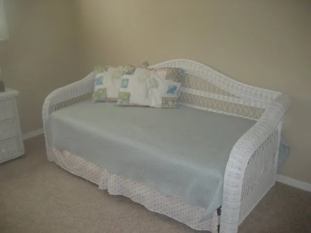Guest, daybed (2 twins)
