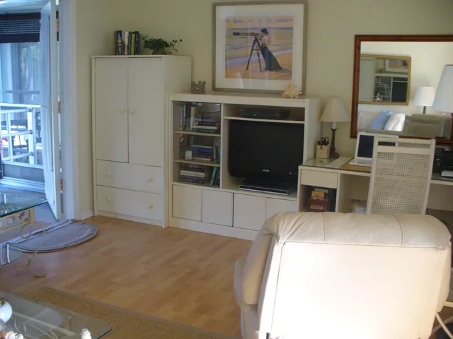 Charming Old Naples Condo photo 6
