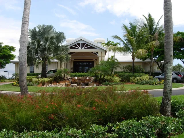 ******BEAUTIFUL STERLING OAKS CONDO**** photo 8