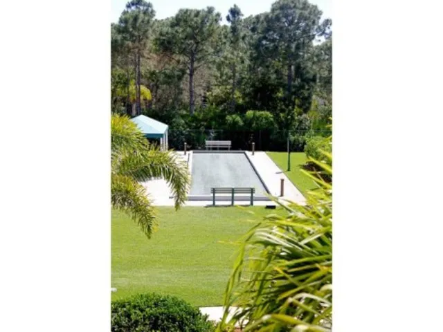 ******BEAUTIFUL STERLING OAKS CONDO**** photo 10