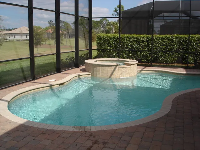 Pool & Waterfall Spa