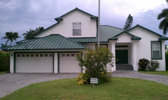 Naples Canal Home photo 1