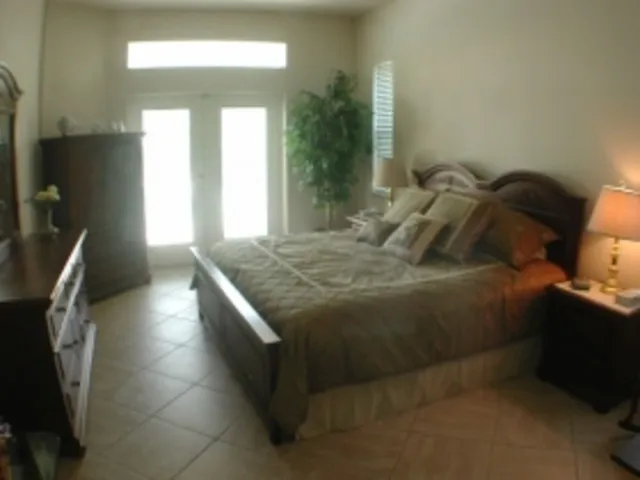 Naples Canal Home photo 2