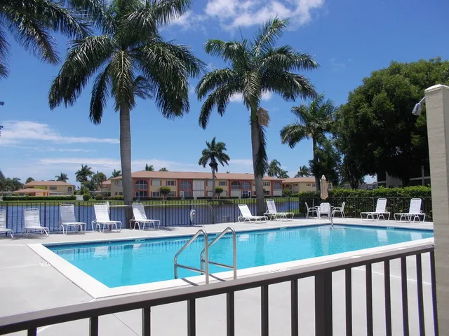 Relaxing Naples Condo - Fountains V (all ages) photo 17