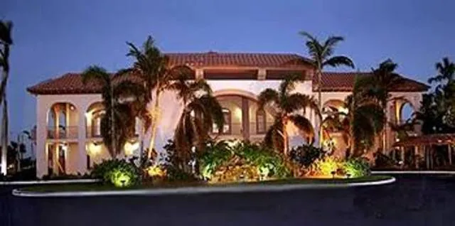 ISLAND LODGE