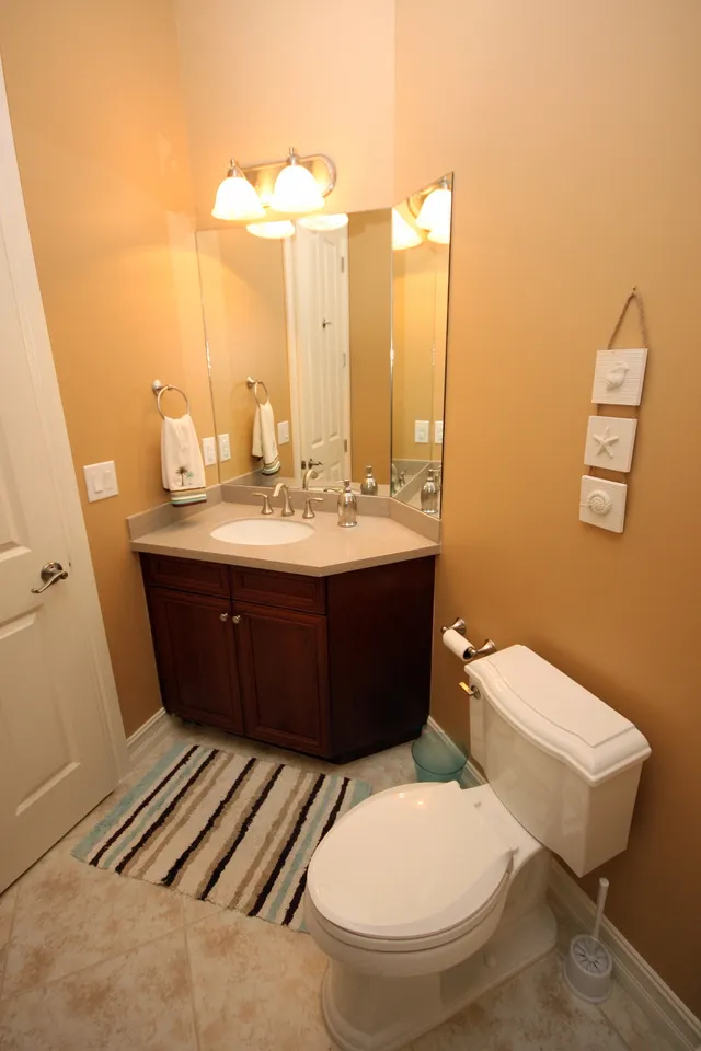 GUEST BATH