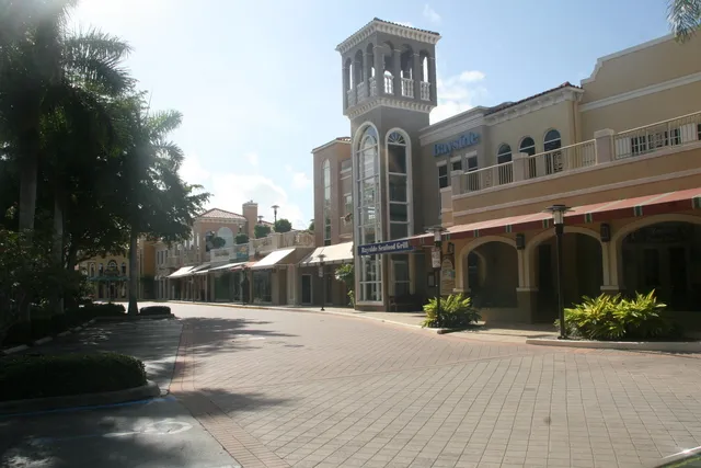 Venetian Bay walking distance