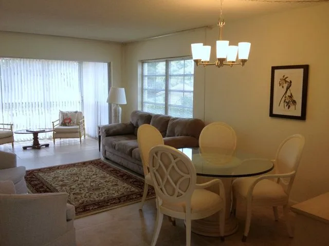specious and bright living room 
