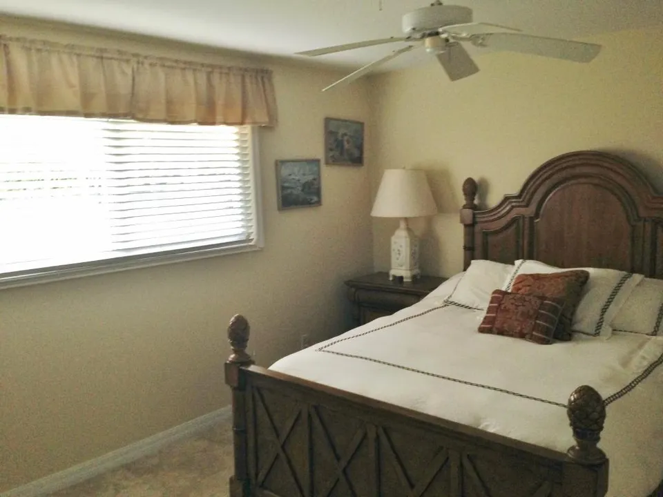 Seasonal 3 bedroom plus den pool home in Old Naples photo 7