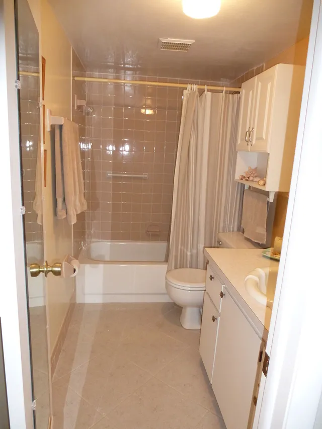 Main bath.