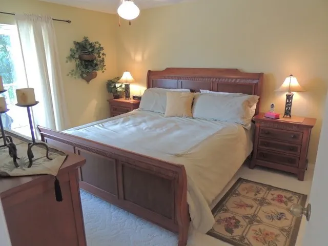 Master Suite with king bed, walk in closet, private bath, access to lanai