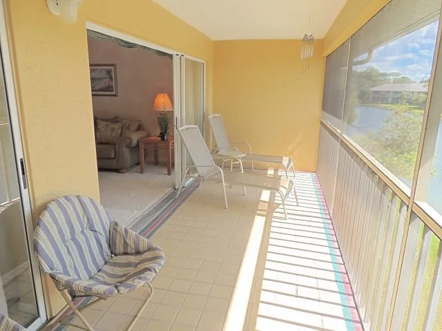 Over-sized lanai
