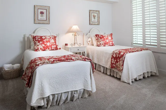 Guest bedroom