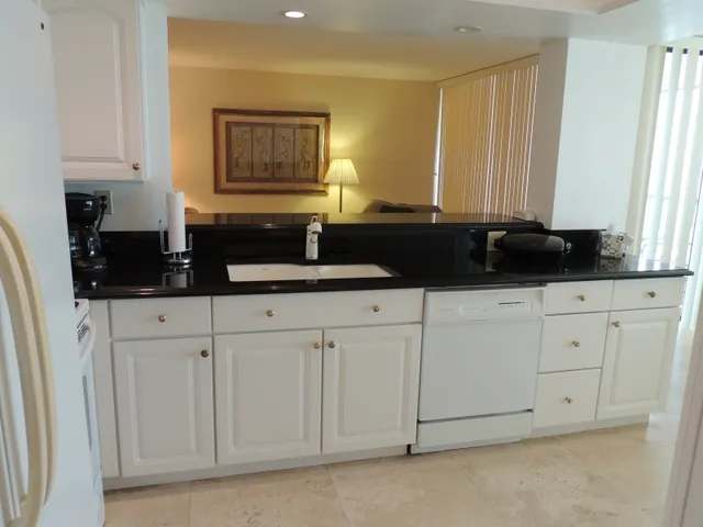 Kitchen fully equipped