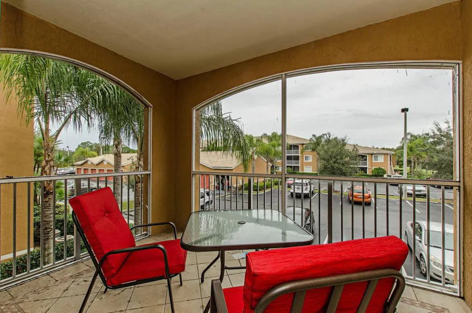 Lanai & View