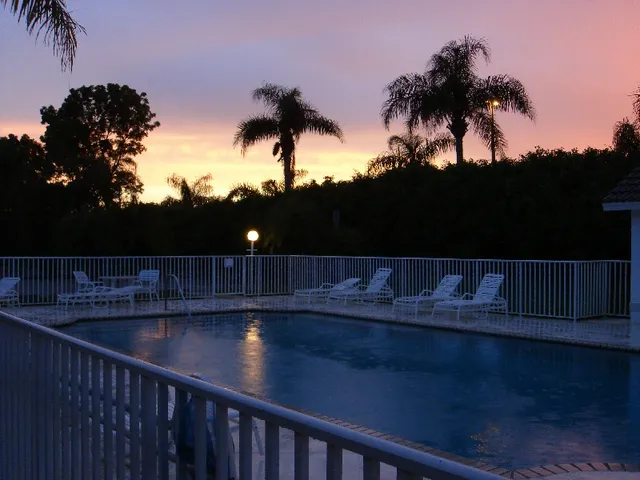 Pool and Jacuzzi 100 Ft from villa