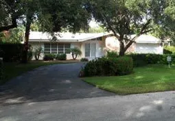 Naples Florida 4 Bedroom 3 Bathroom House photo 2