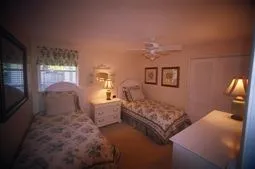 Naples Florida 4 Bedroom 3 Bathroom House photo 4
