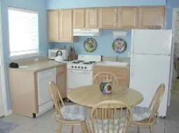 2BR Condo with great Old Naples location photo 2