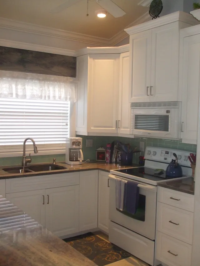Beautiful new kitchen in 2011.