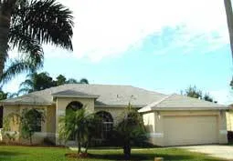 Downtown Naples and Ocean 10 min away in Briarwood photo 9