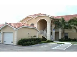 Bonita Springs 3 beds 2 baths on golf course photo 1