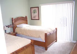 Bonita Springs 3 beds 2 baths on golf course photo 3