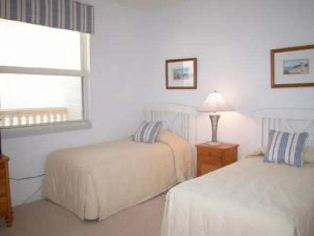 Third bedroom with full bath