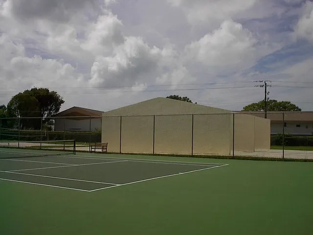 GET A GREAT WORKOUT ON THE TENNIS CTS or HANDBALL CTS