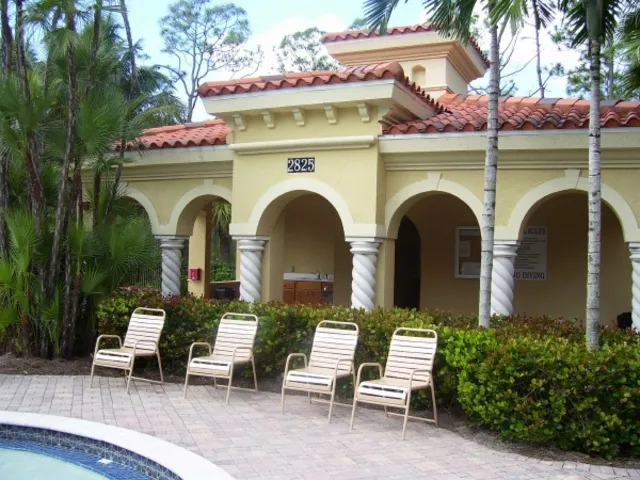 Cabana House w/Pool and Jacuzzi