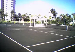 Clay tennis courts for guest use