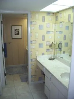 Spotless, Condo.  Available MARCH & APRIL -Jan 08 photo 4