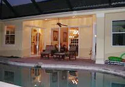 New mini-mansion in Olde Naples blocks to Beach photo 3