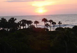 2 Bedroom 2 Bath + Den Beach Condo photo 8