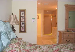 3 bedroom, 3 Bathroom + den.  in Old Naples photo 4