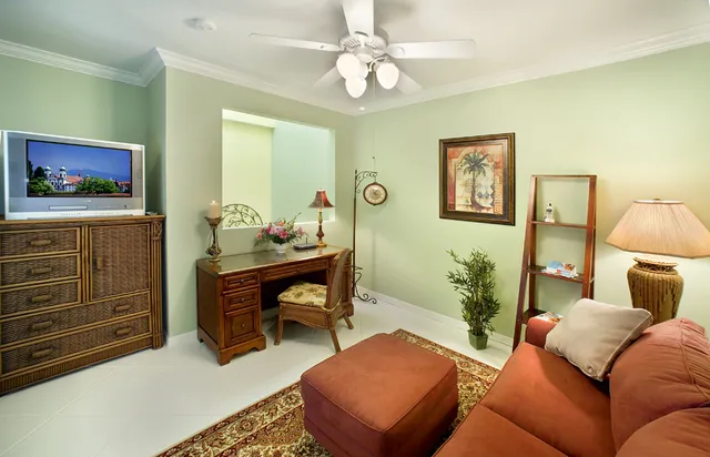 Exquisite Old Naples Villa Near 5th Avenue and Beach photo 7