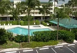 Weekly Rental, By  Beach, On Water, off 5th Ave, photo 1