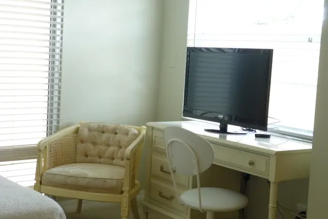 New 32 inch flat screen tvs in master and guest rooms.  (Guest room shown.)