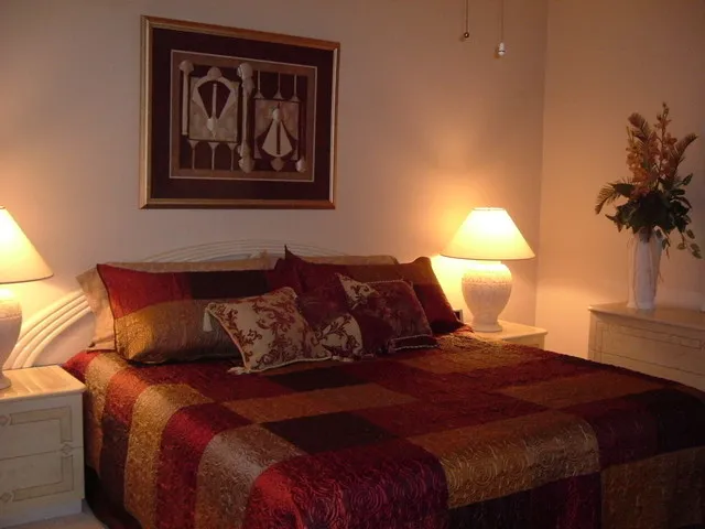 NAPLES GOLF COMMUNITY CONDO photo 6
