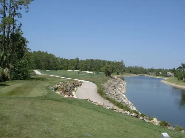 NAPLES GOLF COMMUNITY CONDO photo 11