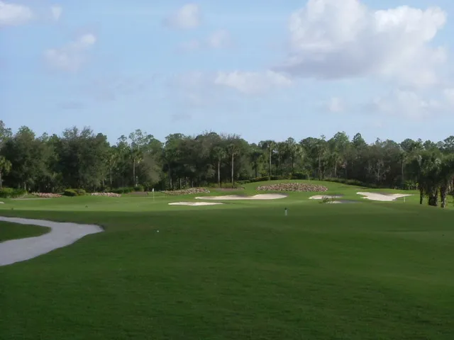 NAPLES GOLF COMMUNITY CONDO photo 12