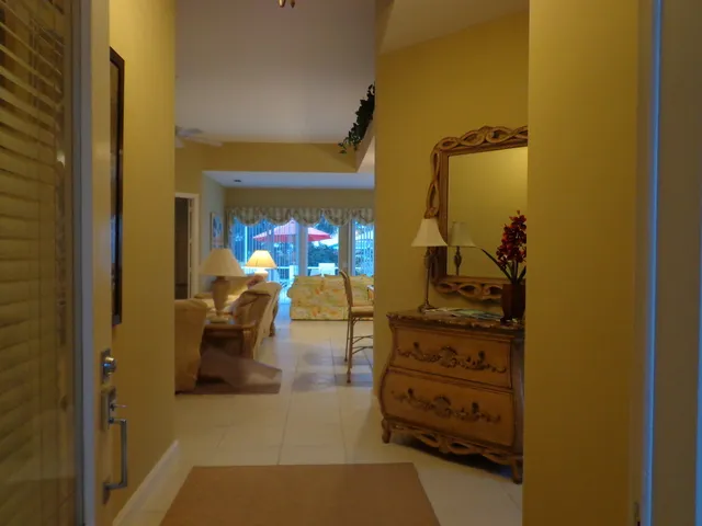 IslandWalk North Naples: Furnished Single Family photo 5