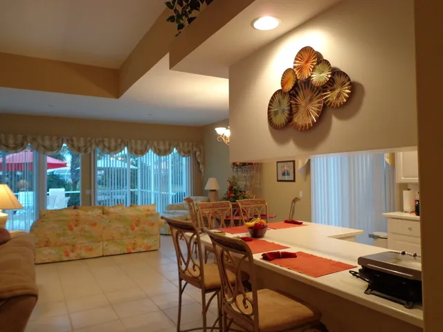 IslandWalk North Naples: Furnished Single Family photo 6