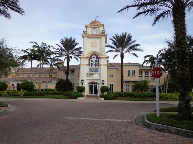 IslandWalk North Naples: Furnished Single Family photo 8