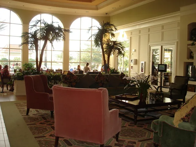 IslandWalk North Naples: Furnished Single Family photo 11