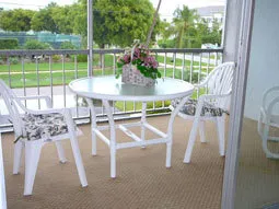 Beachwood Club Condo, Heart of Naples & dock space photo 2
