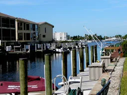 Beachwood Club Condo, Heart of Naples & dock space photo 7